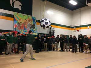 42 Pinata 3.jpg