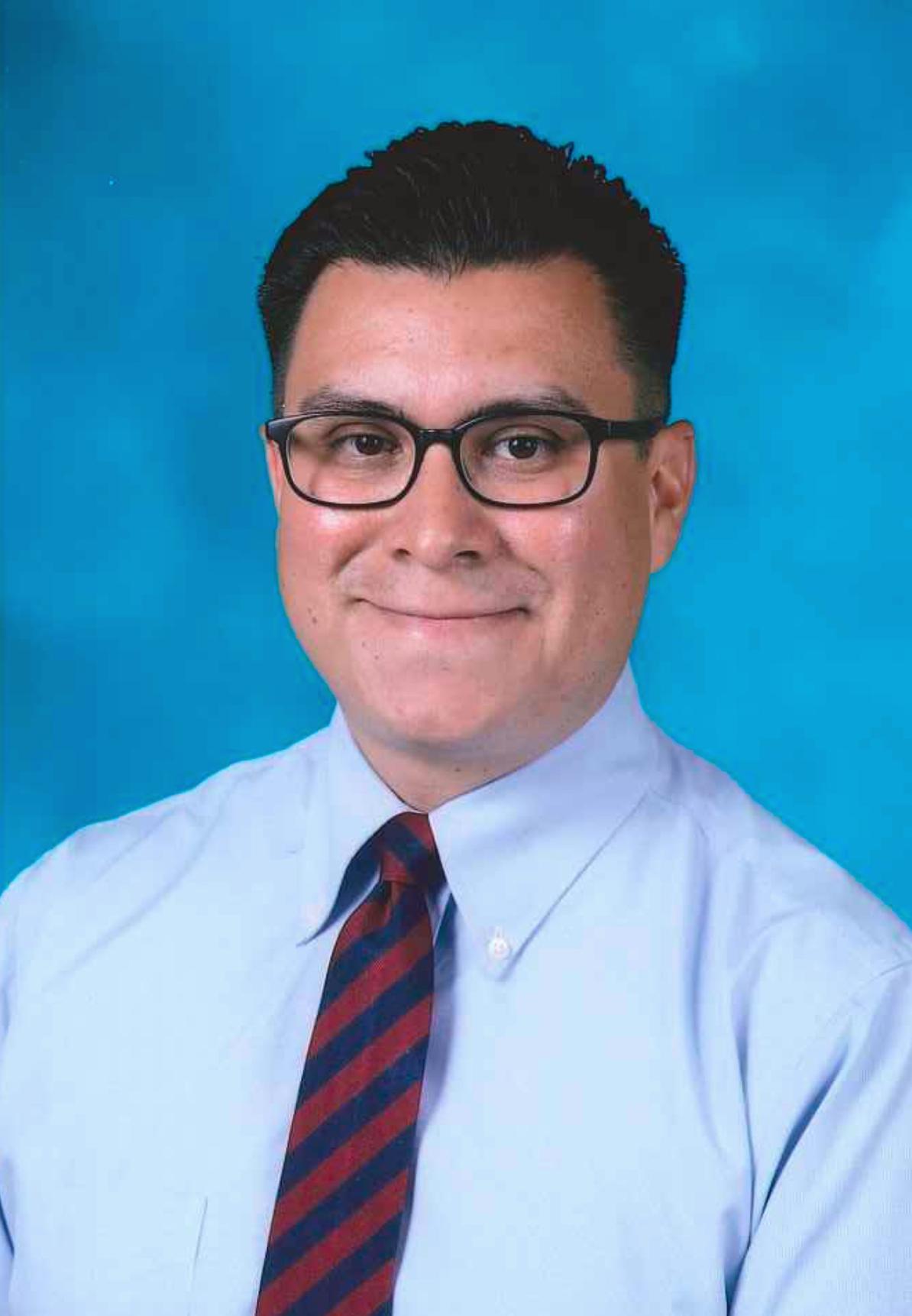 Dr. Mike Castillo